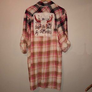 “Take the bull by the horns” Extra Long Button Up